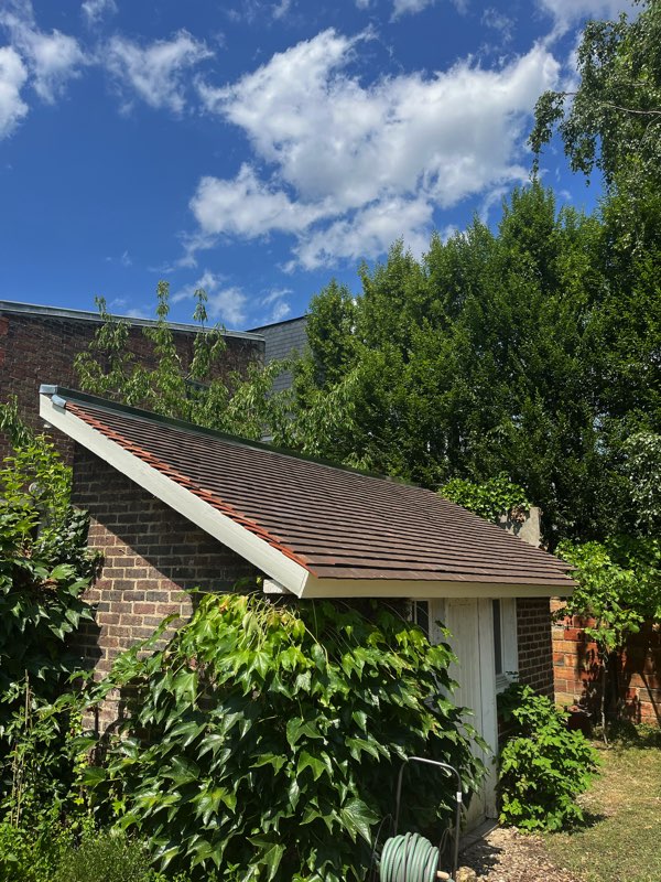 Rénovation toit abri de jardin Maisons-Laffitte 78600- Couvreur Maisons-Laffitte